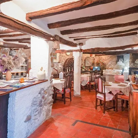 Rustic Holiday In Near Mont Rebei Lake *